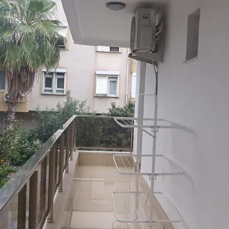 Apartment Lara'da Modern Bir Vaha
