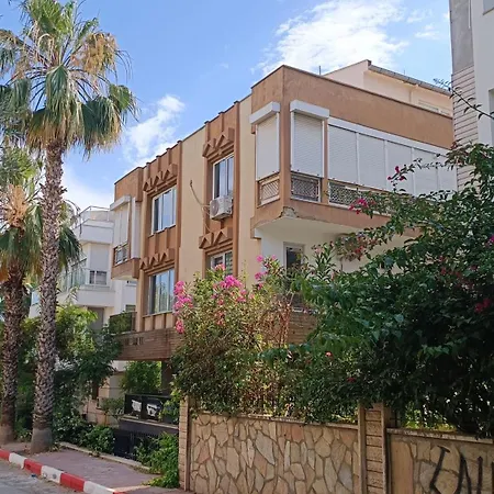 Apartment Lara'da Modern Bir Vaha Antalya