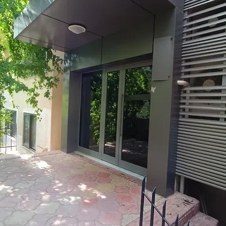 Lara'da Modern Bir Vaha Apartment
