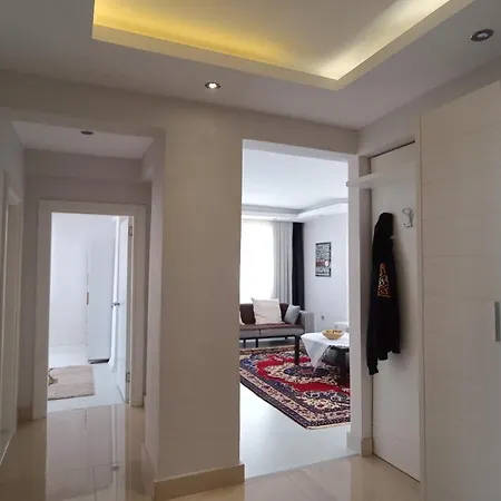 Lara'da Modern Bir Vaha Apartment *